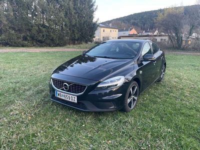 gebraucht Volvo V40 D2 Kinetic R-Design