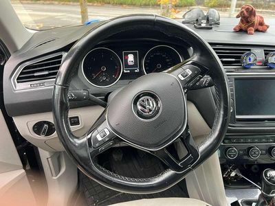 Schwarz Gebraucht 2017 VW Tiguan Highline SUV | € 21.000 (Etwas zu teuer)