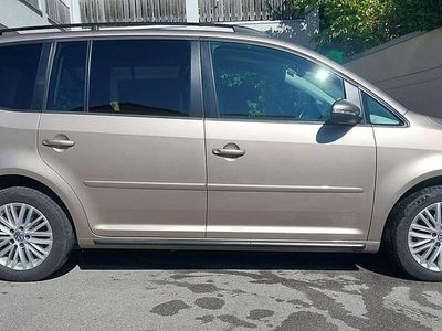 Bronze Gebraucht 2015 VW Touran Van / Kleinbus | € 7.499 (Superpreis)