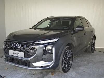 Mittelgrau metallicperleffekt Neu 2025 Audi Q3 S-Line SUV | € 61.590 (Etwas zu teuer)