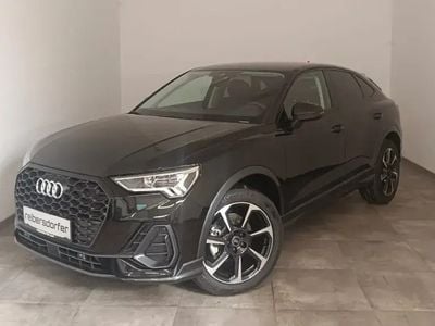 Schwarz metallicperleffektno Gebraucht 2025 Audi Q3 Sportback Ambiente SUV | € 44.890 (Etwas zu teuer)