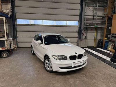 Weiß Gebraucht 2011 BMW 116 Advantage Kleinwagen | € 6.990 (Fairer Preis)