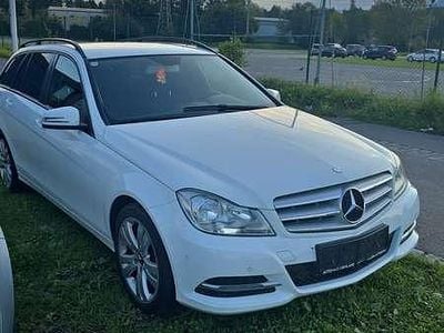 Gebraucht Mercedes C180 Avantgarde Edition 120 PS (88 kW) 2014 Kombi