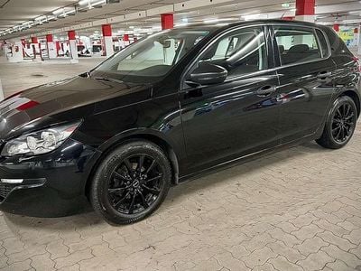Gebraucht Peugeot 308 Active 82 PS (60 kW) 2015 Limousine