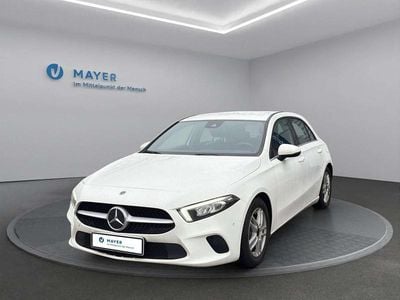 Weiß Gebraucht 2022 Mercedes A180 Style Kleinwagen | € 19.390 (Superpreis)