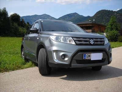 Grau Gebraucht 2017 Suzuki Vitara SUV | € 15.450 (Fairer Preis)