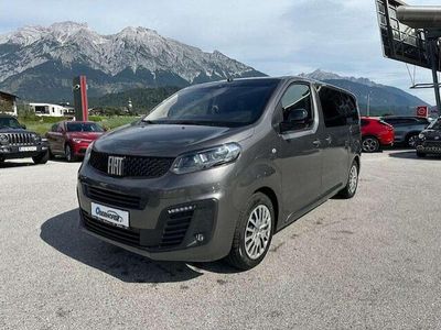 Grau Gebraucht 2022 Fiat Scudo Business Van | € 35.990 (Etwas zu teuer)