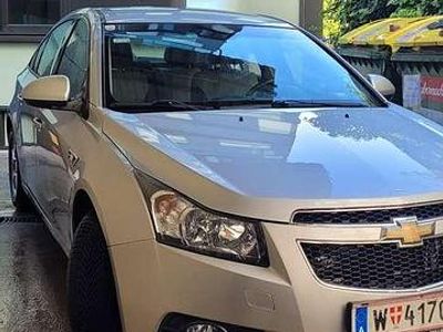 Grau Gebraucht 2012 Chevrolet Cruze LS Limousine | € 6.900