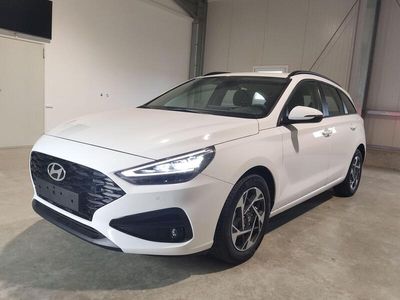 Weiß Gebraucht 2024 Hyundai i30 Edition Kombi | € 24.929 (Fairer Preis)