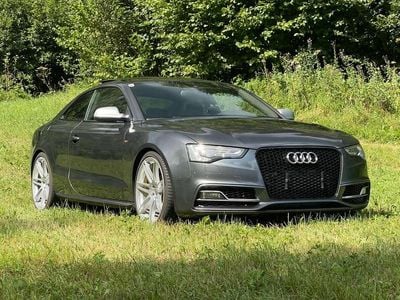 Grau Gebraucht 2011 Audi A5 S-Line Coupé | € 16.500