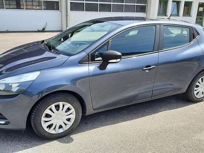 Grau Gebraucht 2017 Renault Clio IV Intens Limousine | € 7.500 (Guter Preis)