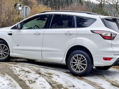 Gebraucht Ford Kuga ST-Line 150 PS (110 kW) 2017 Weiß SUV