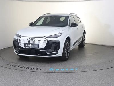 Weiss metallic Neu 2025 Audi Q6 e-tron Performance SUV | € 72.990 (Etwas zu teuer)