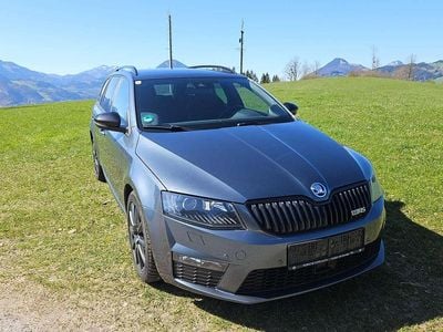 Grau Gebraucht 2015 Skoda Octavia RS Kombi | € 12.500 (Fairer Preis)