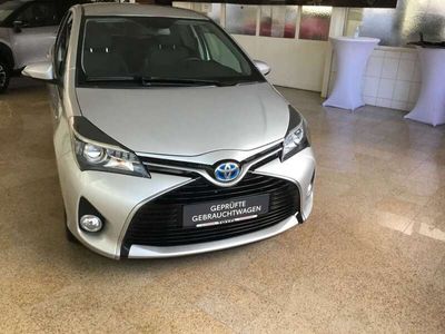 gebraucht Toyota Yaris Hybrid 1,5 VVT-i Hybrid Lounge + VIP Paket
