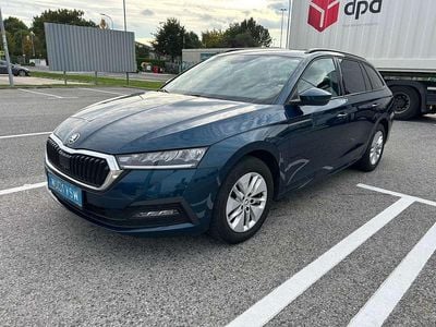 Blau Gebraucht 2021 Skoda Octavia Ambition Kombi | € 14.500 (Fairer Preis)