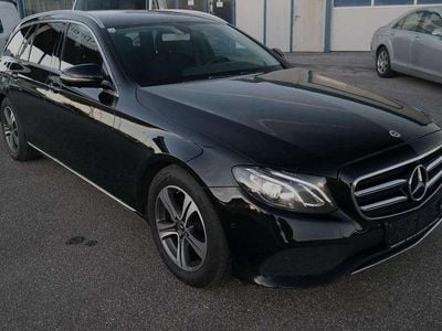 Schwarz Gebraucht 2019 Mercedes E200 Avantgarde Kombi | € 17.990 (Superpreis)