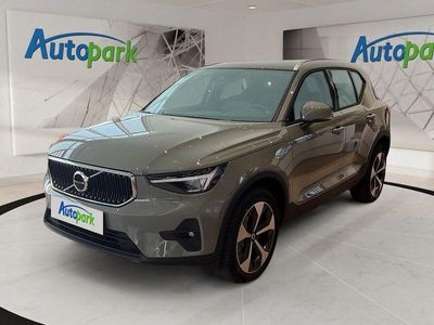 Grün Gebraucht 2023 Volvo XC40 Core SUV | € 42.490