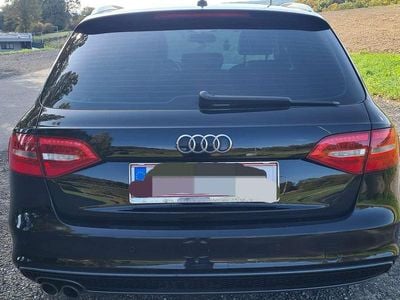 Schwarz Gebraucht 2015 Audi A4 Kombi | € 9.700 (Fairer Preis)