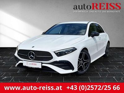 Weiß Gebraucht 2024 Mercedes A200 AMG line Kleinwagen | € 38.490 (Teuer)