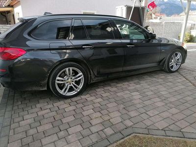 Gebraucht BMW 520 Sport Line 190 PS (139 kW) 2018 Grau Kombi