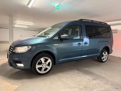 Grün Gebraucht 2017 VW Caddy Maxi Comfortline Van / Kleinbus | € 23.000 (Etwas zu teuer)