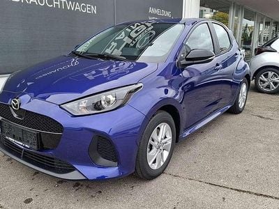 Neu Mazda 2 Center-Line 92 PS (67 kW) 2025 Blau Limousine