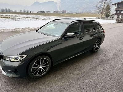 gebraucht BMW 320 320 d xDrive Touring 48 V Mild-Hybrid-Technologie A
