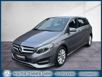 Grau Gebraucht 2016 Mercedes 180 Style Limousine | € 12.750 (Etwas zu teuer)