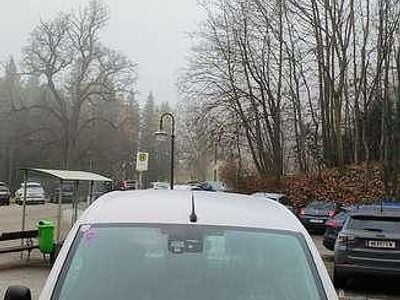 Weiß Gebraucht 2018 Peugeot TePee Active Kombi | € 6.500