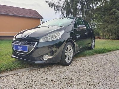 Gebraucht 2013 Peugeot 208 Allure Kleinwagen | € 5.500