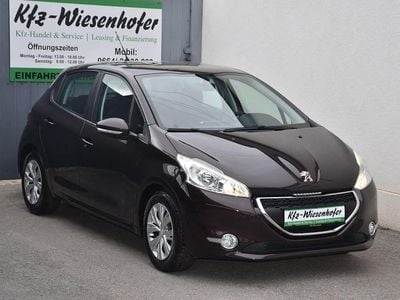 Schwarz Gebraucht 2012 Peugeot 208 Active Kleinwagen | € 5.890 (Teuer)