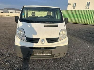 Gebraucht 2014 Renault Trafic Basis Van | € 2.890