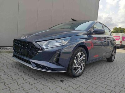 Grau Neu 2025 Hyundai i20 Kleinwagen | € 21.342 (Etwas zu teuer)