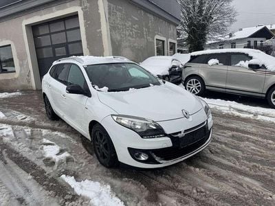 Gebraucht Renault Mégane GrandTour Bose Edition 116 PS (85 kW) 2012 Weiß Kombi