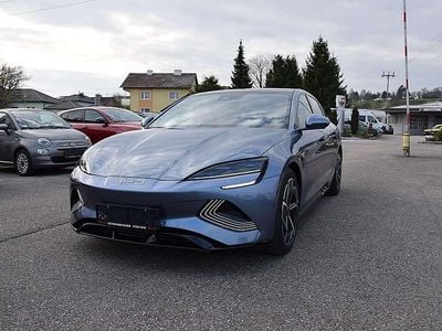 Blau Neu 2025 BYD Seal Design Limousine | € 44.590 (Etwas zu teuer)