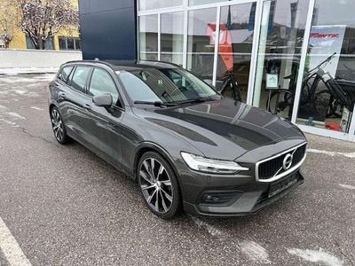 Grau Gebraucht 2019 Volvo V60 Momentum Kombi | € 26.990 (Etwas zu teuer)