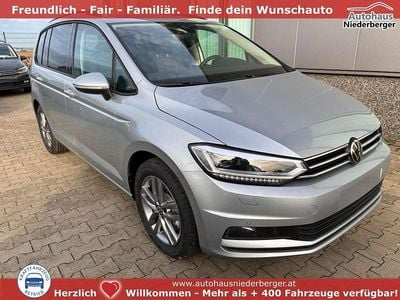 gebraucht VW Touran Limited 1.5 TSI 150 PS, 17" Alu, SILBER-Metallic, Winter-Paket, Elektr. Heckklappe, Keyless, Alarm, LED-Scheinwerfer IQ-Light, Travel Assist, Parksensoren vo/hi, Rückfahrkamera, ACC, M-Lederlenkrad, Digital Cockpit, 3-Zonen-Climatronic,