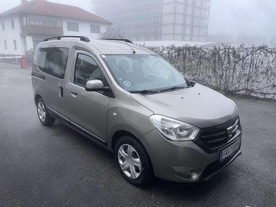 Gebraucht 2014 Dacia Dokker Lauréate Van / Kleinbus | € 5.799 (Guter Preis)