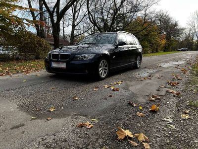 gebraucht BMW 320 320 i Touring Österreich-Paket