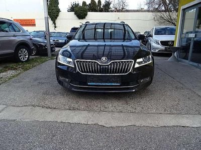Schwarz Gebraucht 2019 Skoda Superb Ambition Kombi | € 14.990 (Fairer Preis)