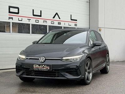 Grau Gebraucht 2020 VW Golf VIII R-line Limousine | € 19.900 (Guter Preis)
