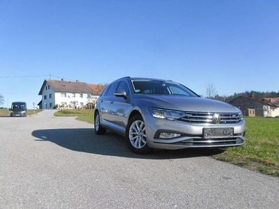 Silber Gebraucht 2022 VW Passat Business Kombi | € 19.900 (Guter Preis)