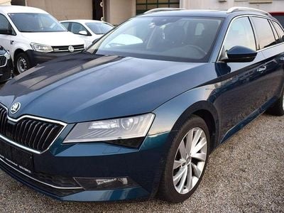 Blau Gebraucht 2019 Skoda Superb Style Kombi | € 17.900 (Guter Preis)