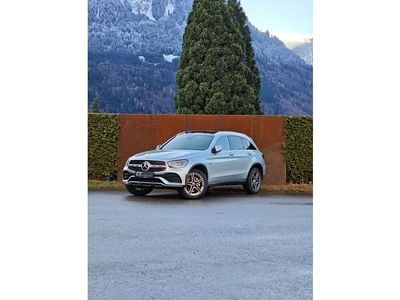Grau Gebraucht 2021 Mercedes GLC300 SUV | € 45.900 (Fairer Preis)