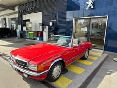 Rot Gebraucht 1987 Mercedes SL300 Cabrio | € 76.585