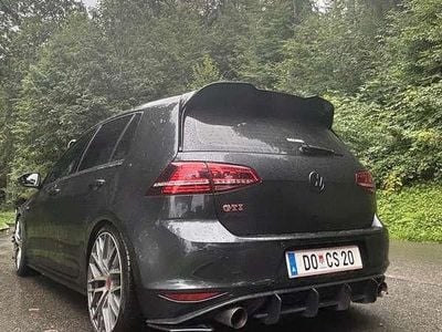 Grau Gebraucht 2013 VW Golf GTI Limousine | € 20.000