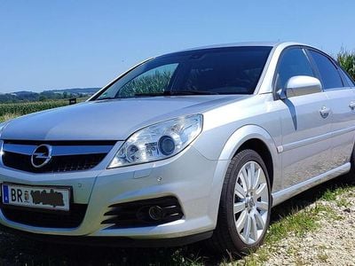 Silber Gebraucht 2007 Opel Vectra Style Limousine | € 5.700