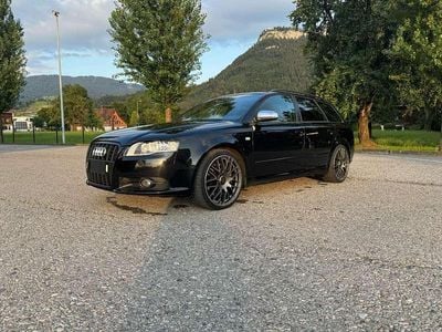 Schwarz Gebraucht 2007 Audi S4 Kombi | € 9.500