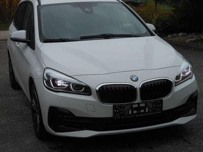 Weiß Gebraucht 2021 BMW 218 Gran Tourer Sport Line Van / Kleinbus | € 18.980 (Guter Preis)